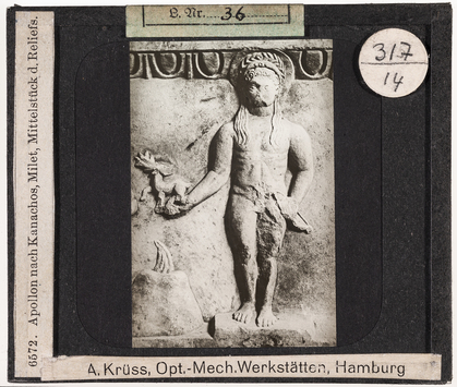 Vorschaubild Milet: Apollon nach Kanachos, Mittelstück des Reliefs (Krüss-Nr. 6572) 